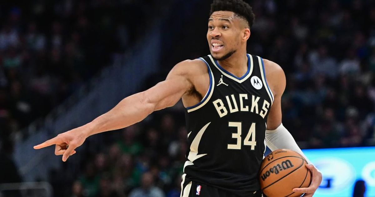 Giannis Antetokounmpo dalam pertandingan