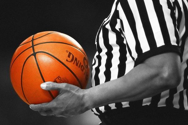 Mengenal Wasit Bola Basket dan Jenis Lisensinya