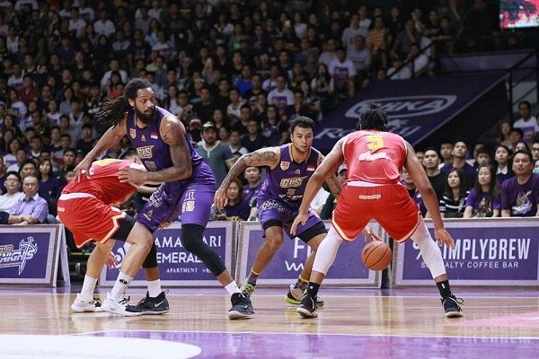 Latihan untuk Meningkatkan Kemampuan Bounce Pass 1